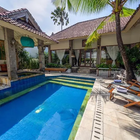 Villa Chandi 2 - Legian - Seminyak - 5 Bedroom 4 Bathroom Villa - Great Location !